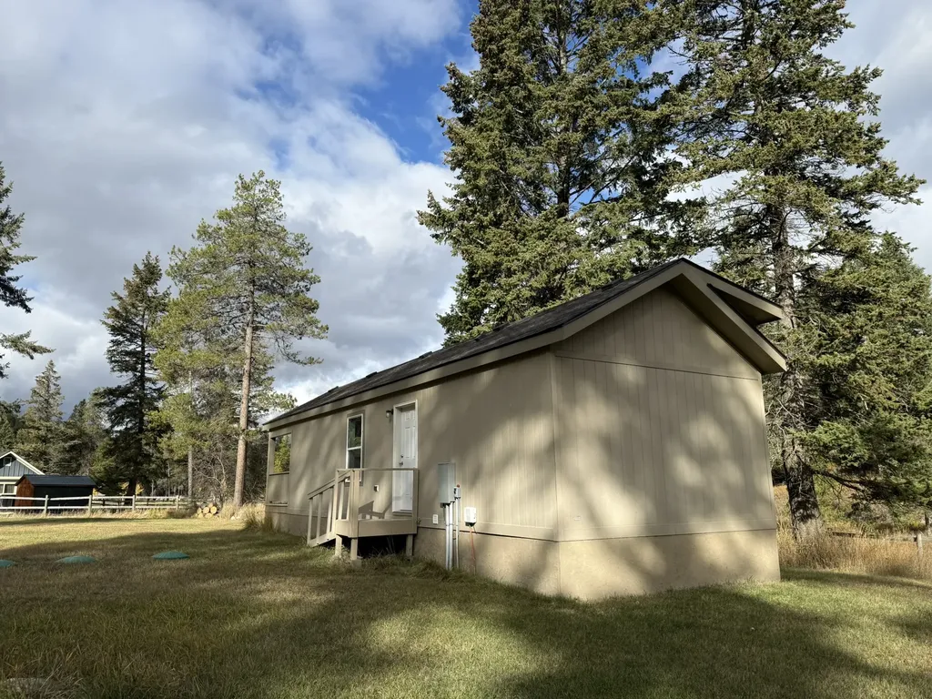 1785 Hodgson Road Whitefish MT 59937