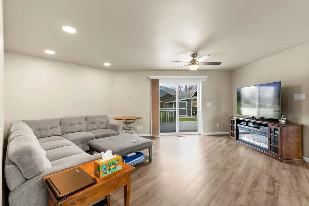 156 Apple Valley Way Florence MT 59833