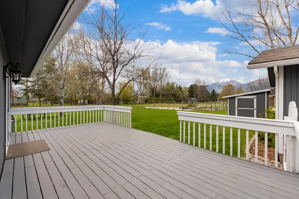 156 Apple Valley Way Florence MT 59833