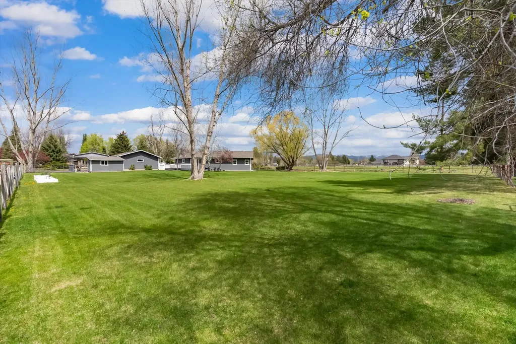 156 Apple Valley Way Florence MT 59833