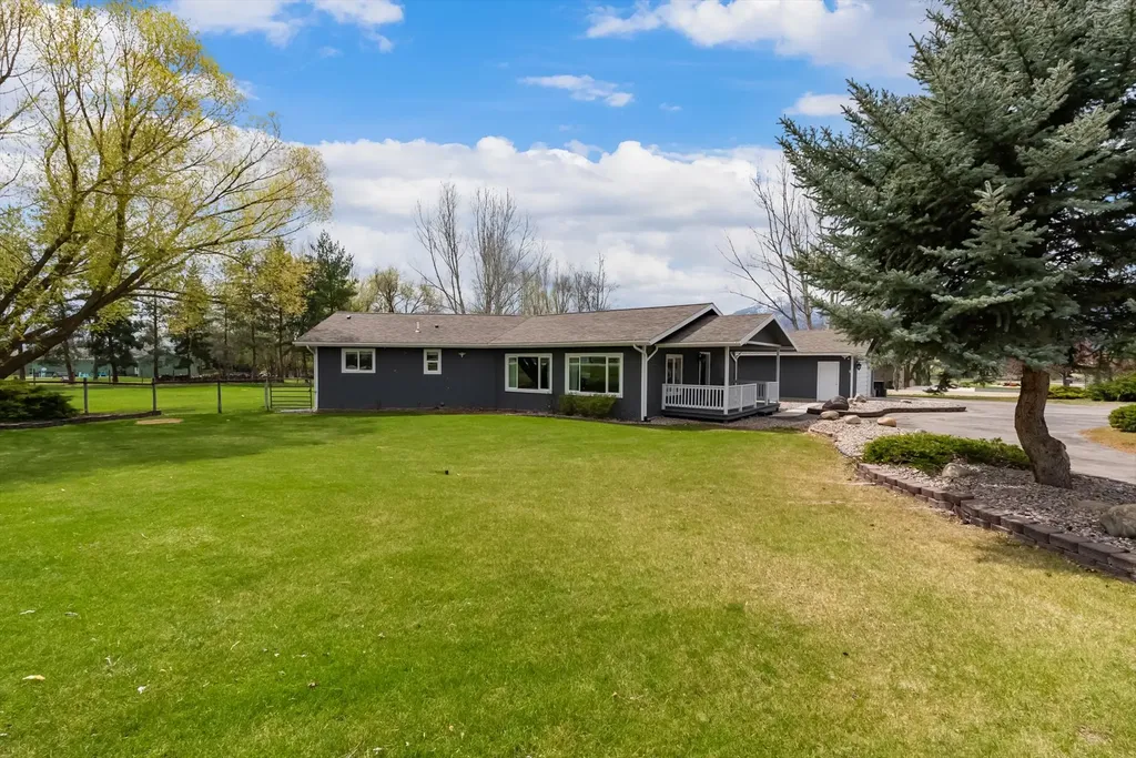 156 Apple Valley Way Florence MT 59833