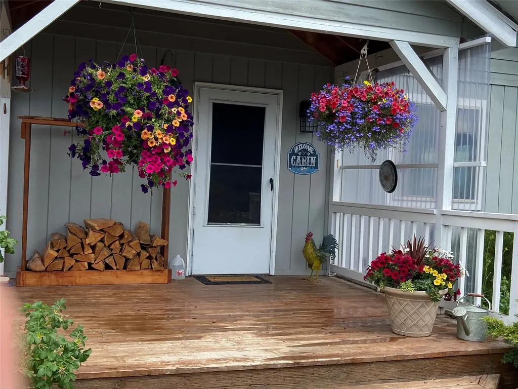 50 Baron Lane Eureka MT 59917