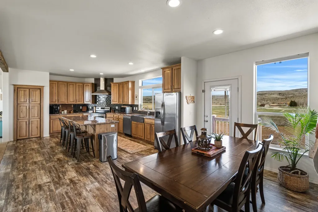 2117 Nixon Gulch Road Manhattan MT 59741