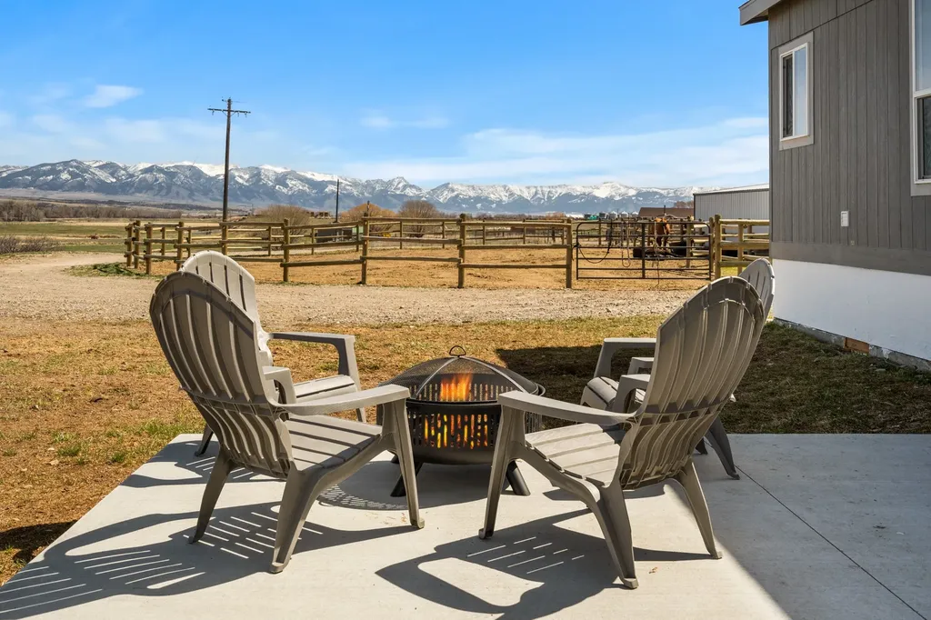 2117 Nixon Gulch Road Manhattan MT 59741