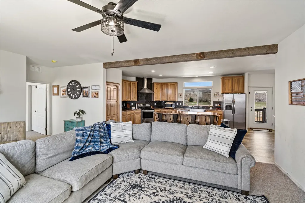 2117 Nixon Gulch Road Manhattan MT 59741