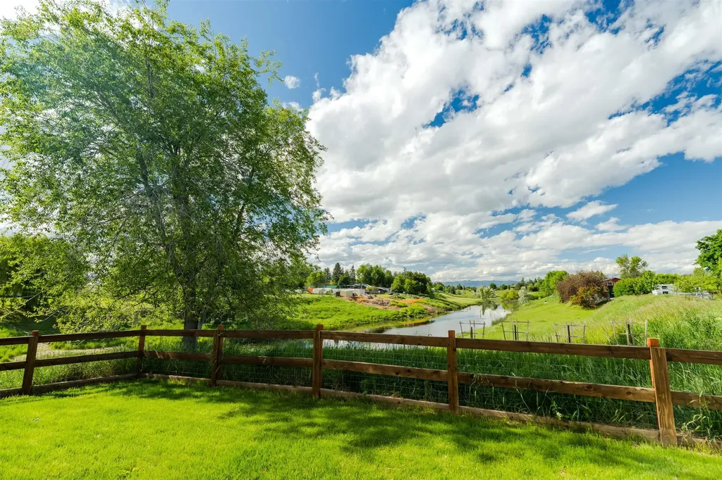 1681 Bull Run Kalispell MT 59901