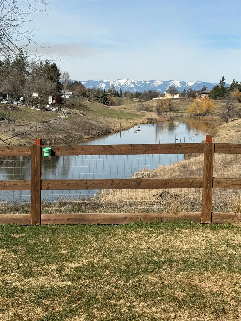 1681 Bull Run Kalispell MT 59901