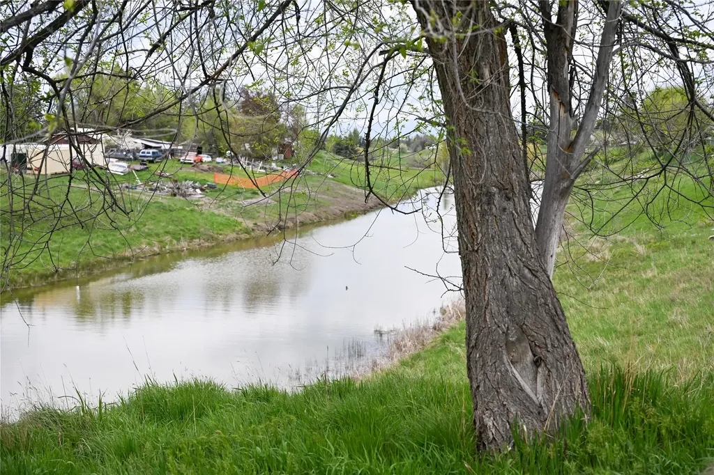 1681 Bull Run Kalispell MT 59901