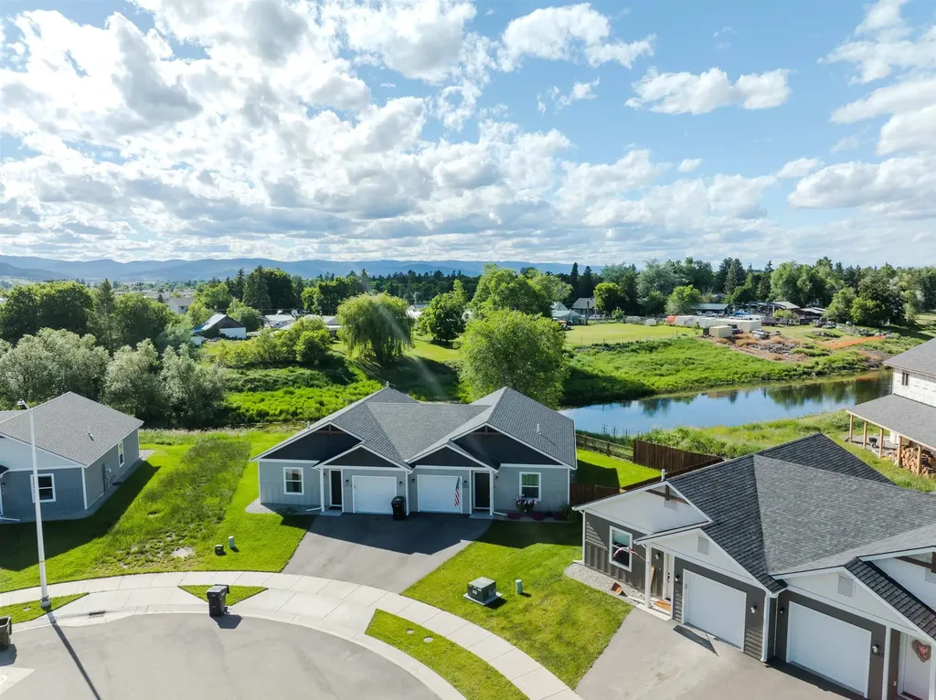 1681 Bull Run Kalispell MT 59901