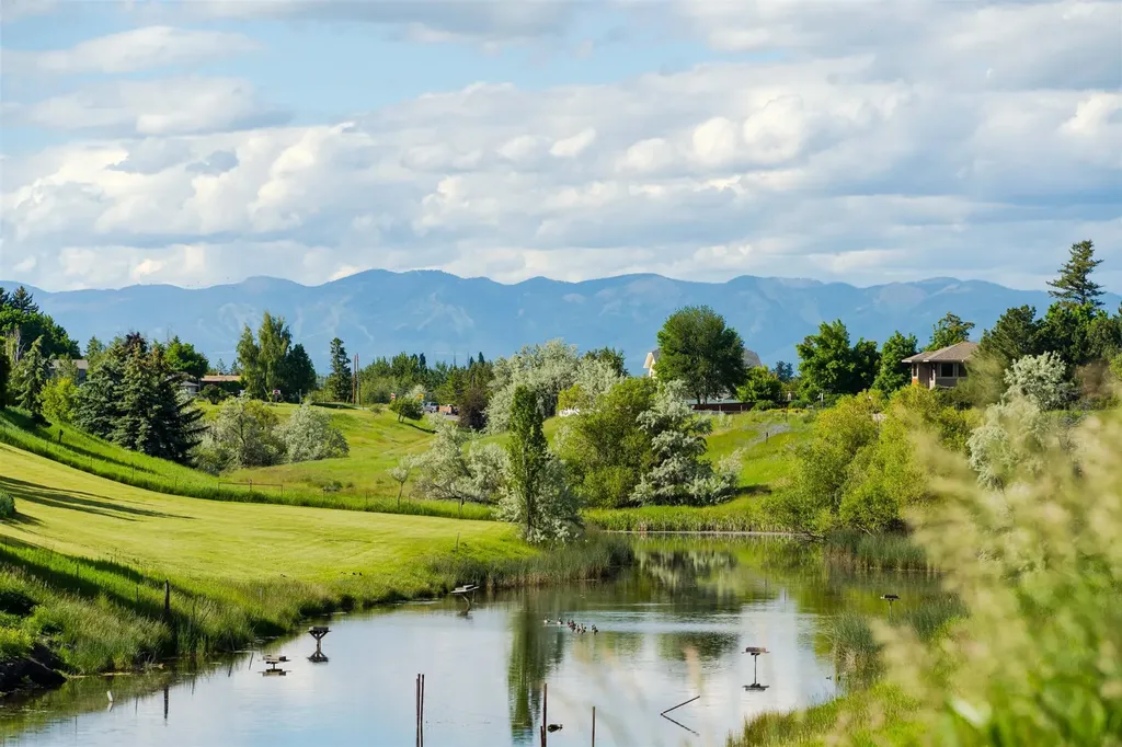 1681 Bull Run Kalispell MT 59901