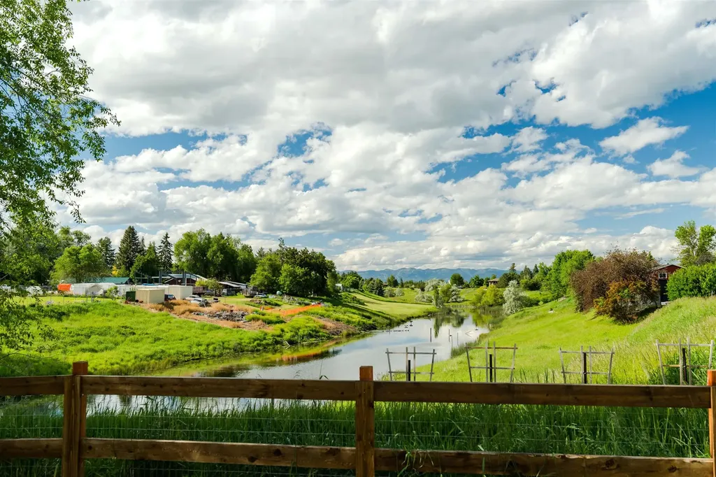 1681 Bull Run Kalispell MT 59901