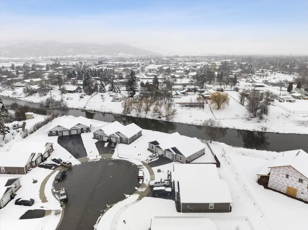 1681 Bull Run Kalispell MT 59901