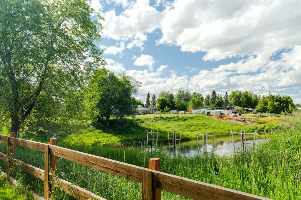 1681 Bull Run Kalispell MT 59901