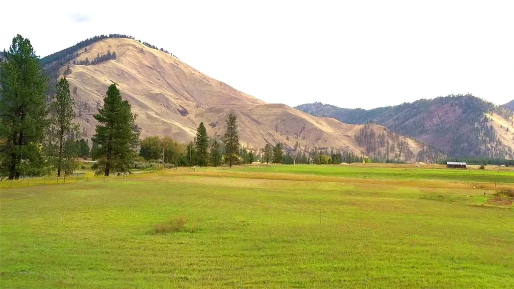 Lot 11 Kestrel Drive Superior MT 59872