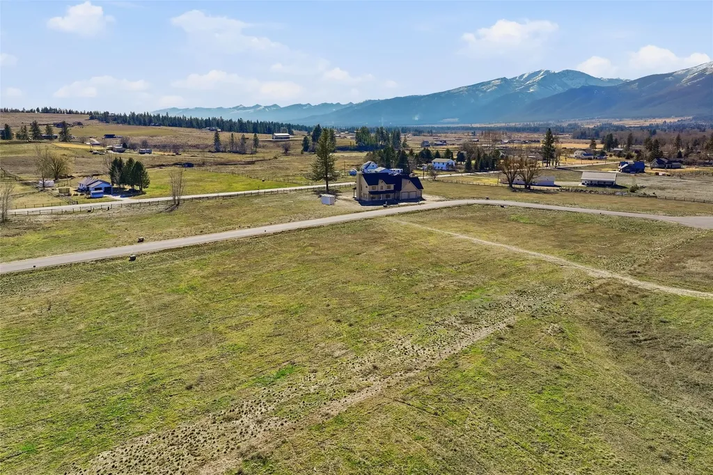 208 Barnwood Way Stevensville MT 59870