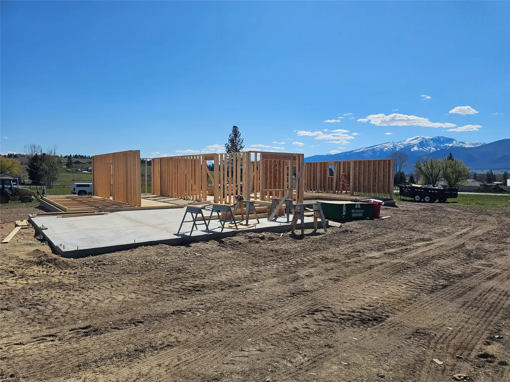 208 Barnwood Way Stevensville MT 59870