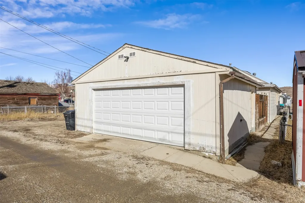 1207 E 5th Street Anaconda MT 59711