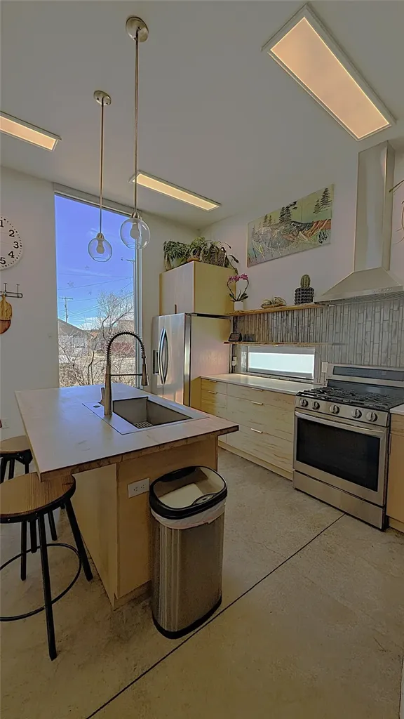 8 N 3rd Street East Helena MT 59635