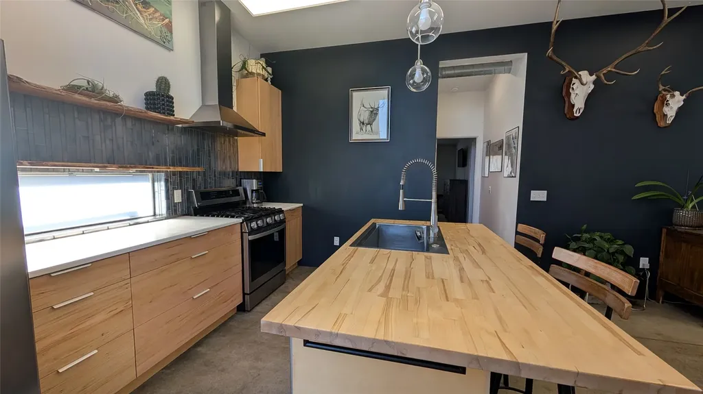 8 N 3rd Street East Helena MT 59635