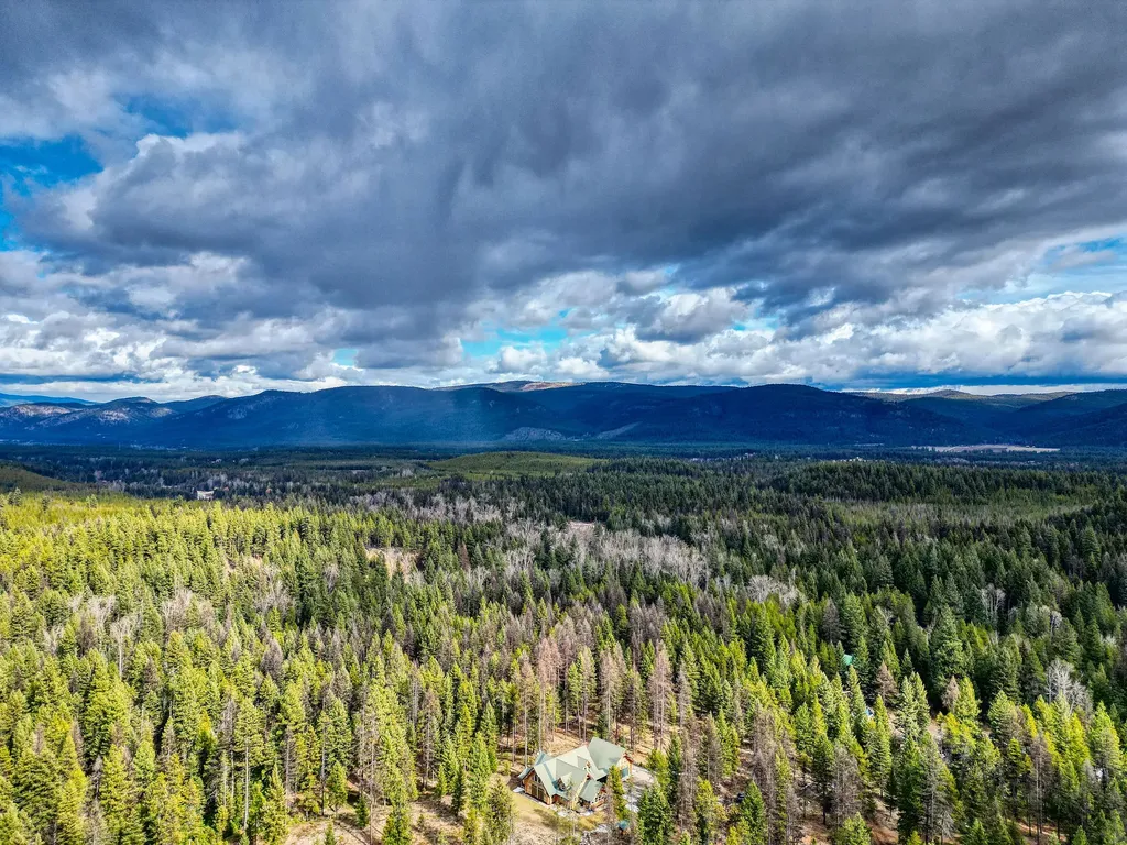 488 & 536 Grumpy Dog Road Libby MT 59923