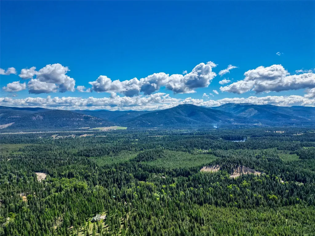 488 & 536 Grumpy Dog Road Libby MT 59923