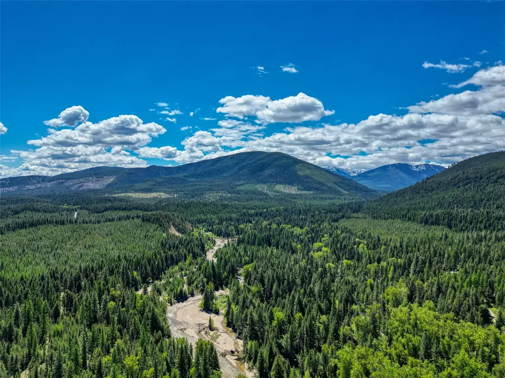 488 & 536 Grumpy Dog Road Libby MT 59923
