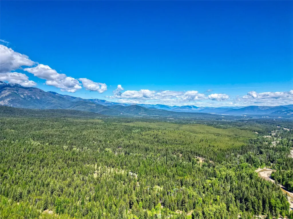 488 & 536 Grumpy Dog Road Libby MT 59923