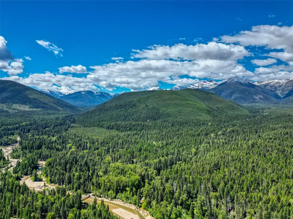 488 & 536 Grumpy Dog Road Libby MT 59923