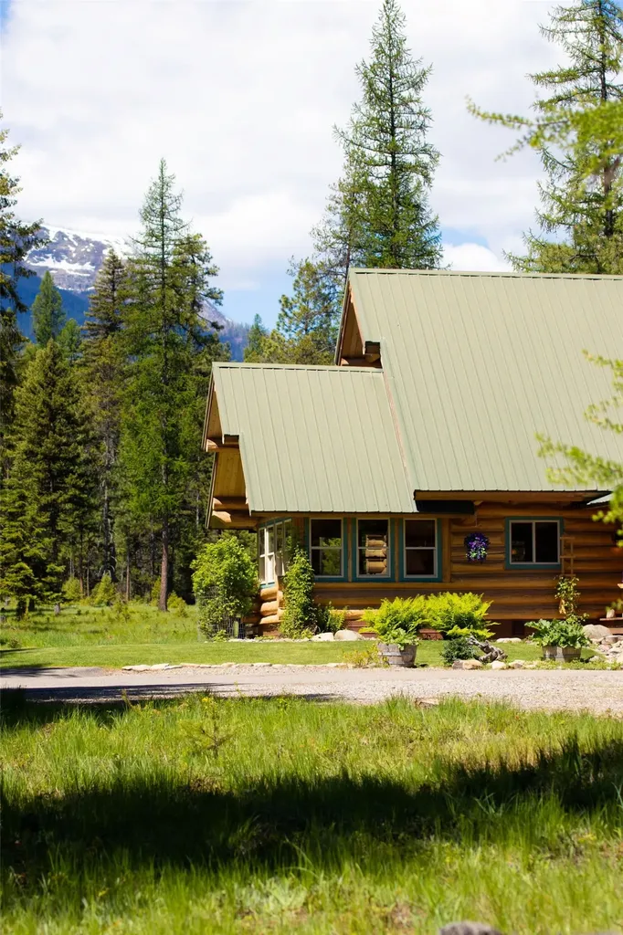 488 & 536 Grumpy Dog Road Libby MT 59923