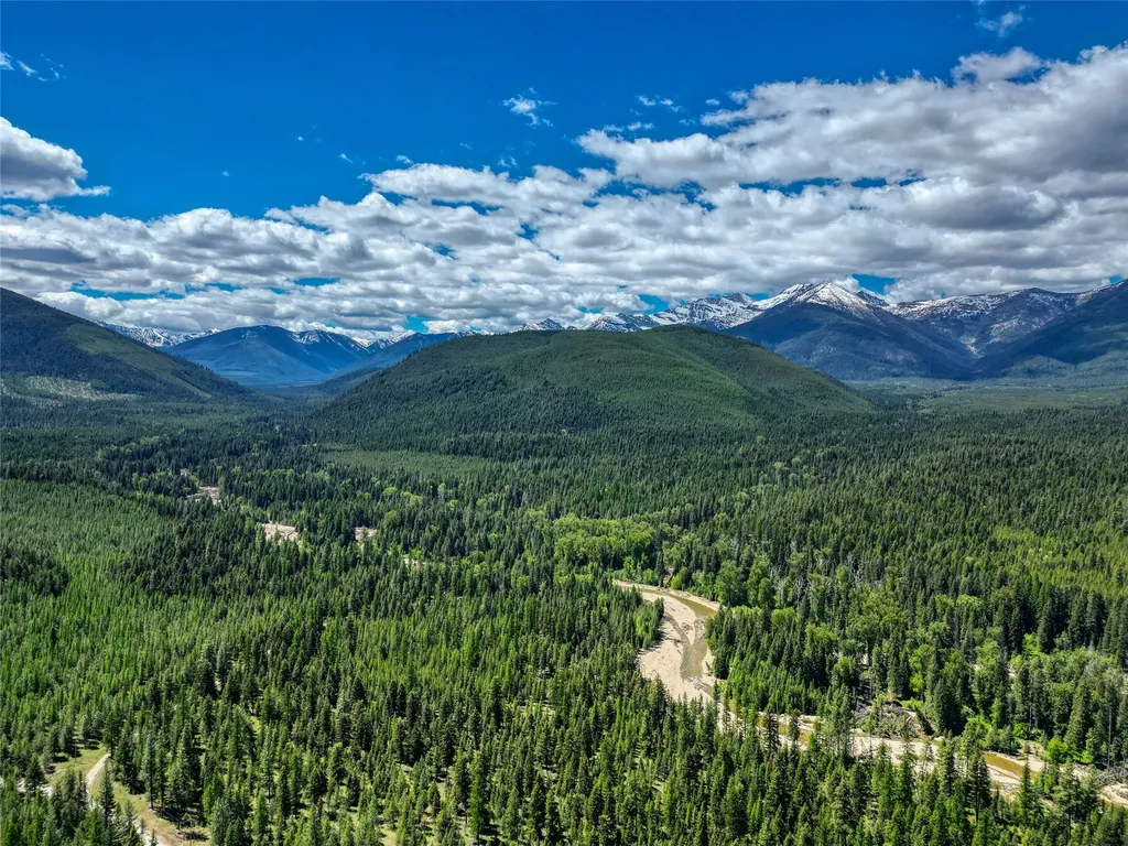 488 & 536 Grumpy Dog Road Libby MT 59923