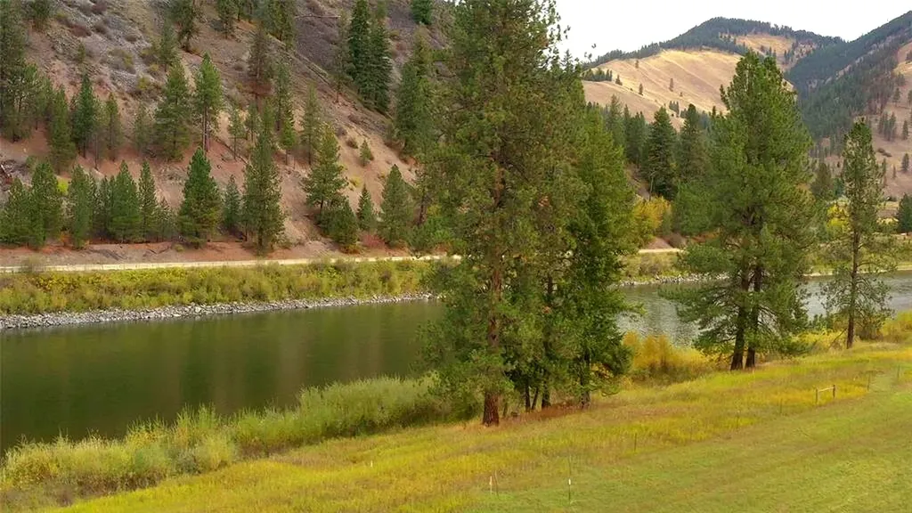 Lot 14 Kestrel Drive Superior MT 59872
