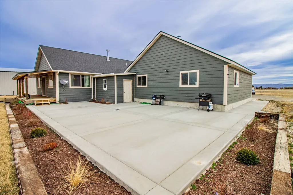 1 Bonanza Place Whitehall MT 59759
