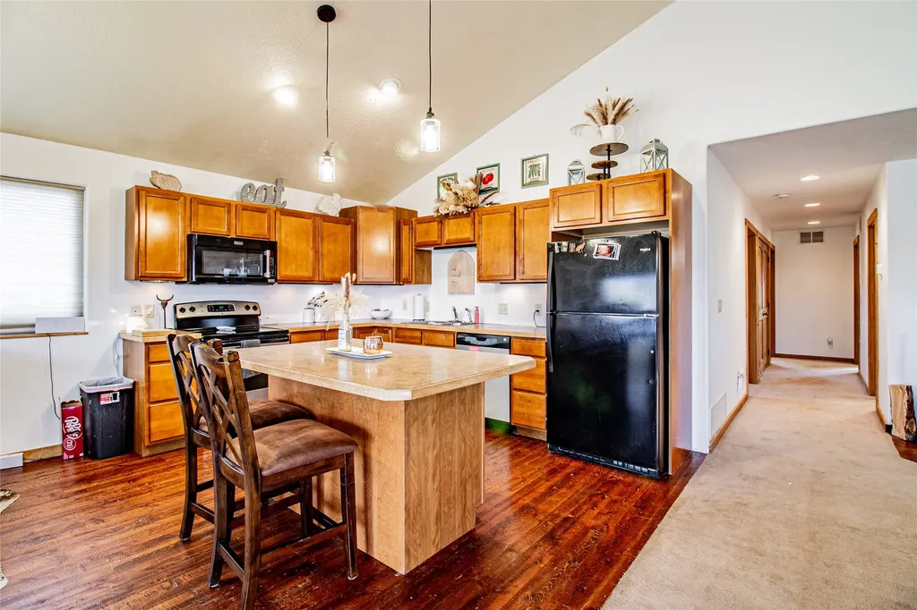 1 Bonanza Place Whitehall MT 59759
