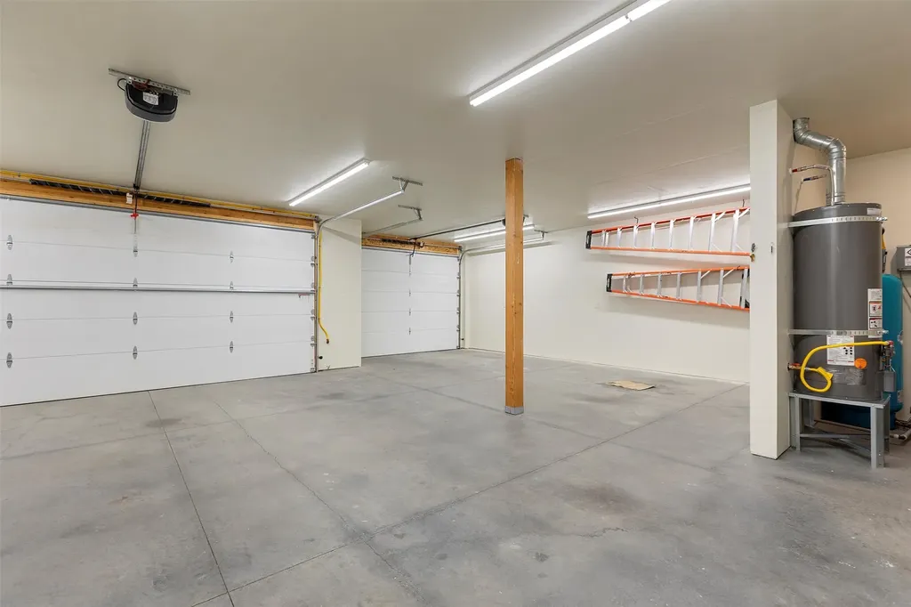 9701 Mount Highway 200 Dixon MT 59831