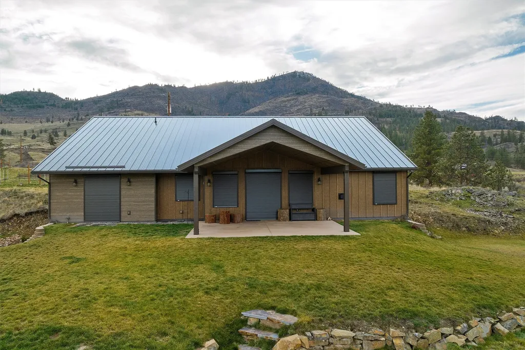 9701 Mount Highway 200 Dixon MT 59831