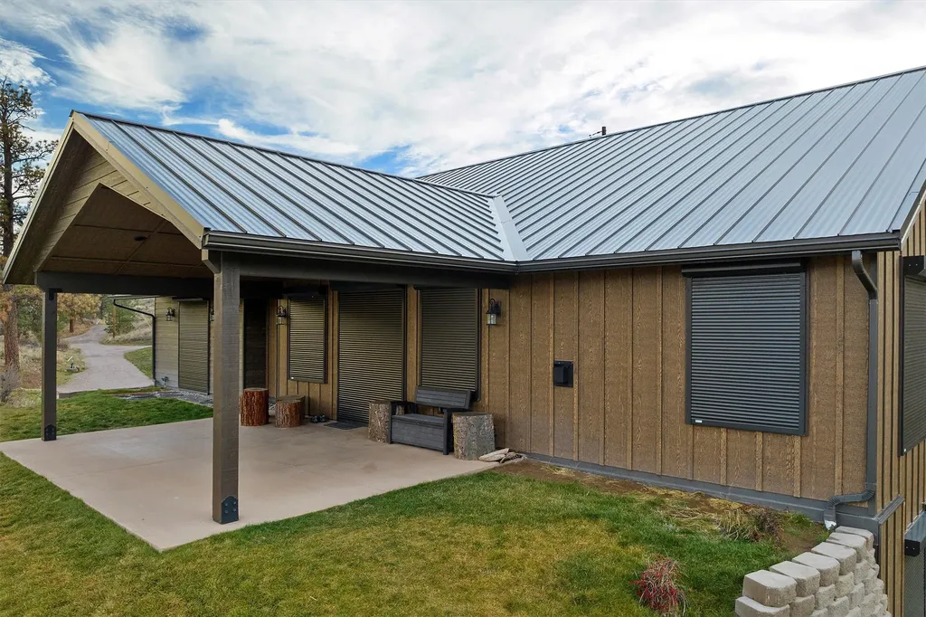9701 Mount Highway 200 Dixon MT 59831