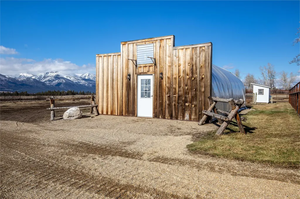 878 S Sunset Bench Road Stevensville MT 59870