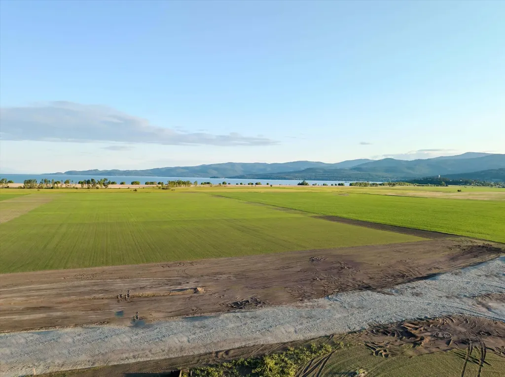 936 Mount Highway 82 Somers MT 59932
