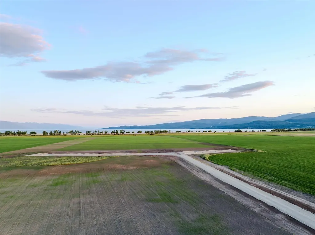 936 Mount Highway 82 Somers MT 59932