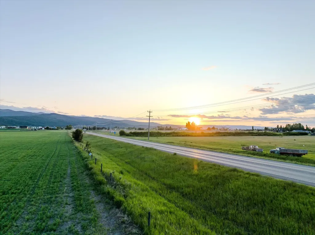 936 Mount Highway 82 Somers MT 59932
