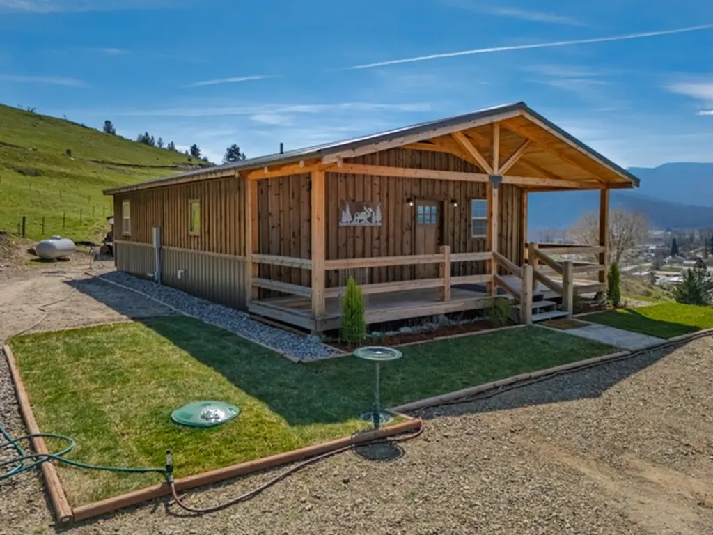 32 P Hill Drive Plains MT 59859