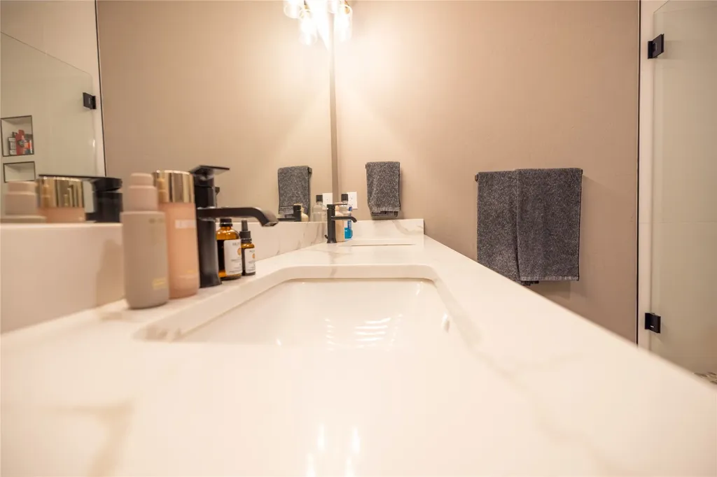 815 Velvet Grove Eureka MT 59917