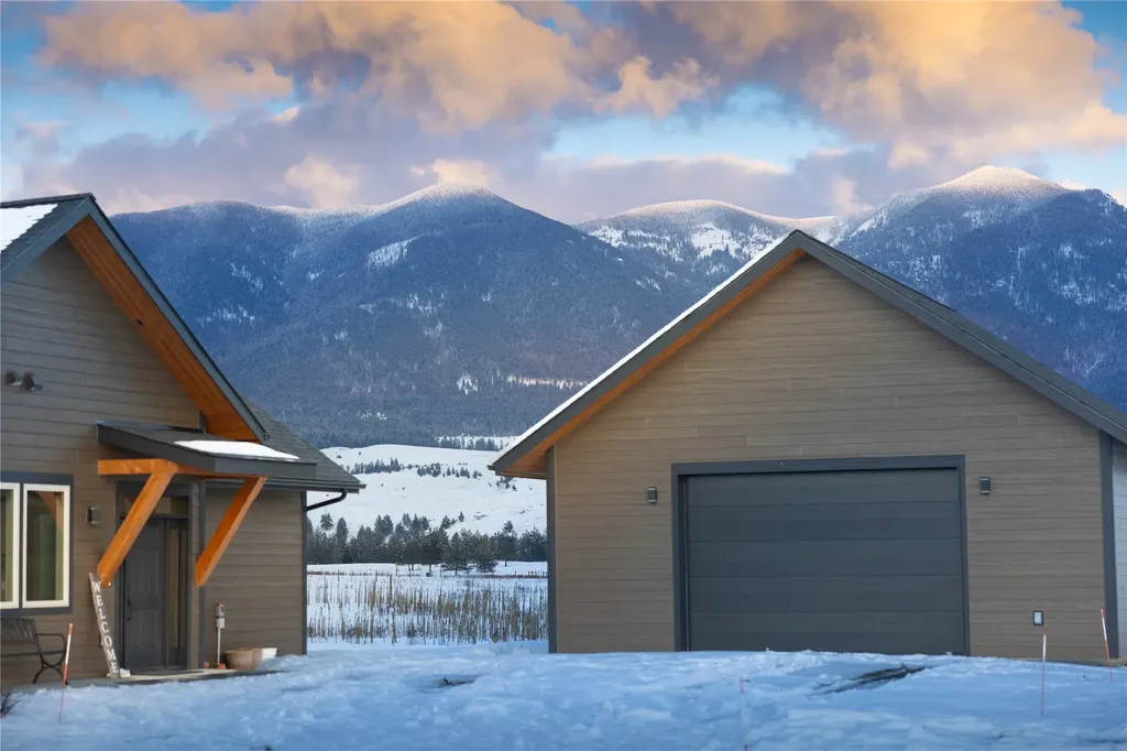 815 Velvet Grove Eureka MT 59917