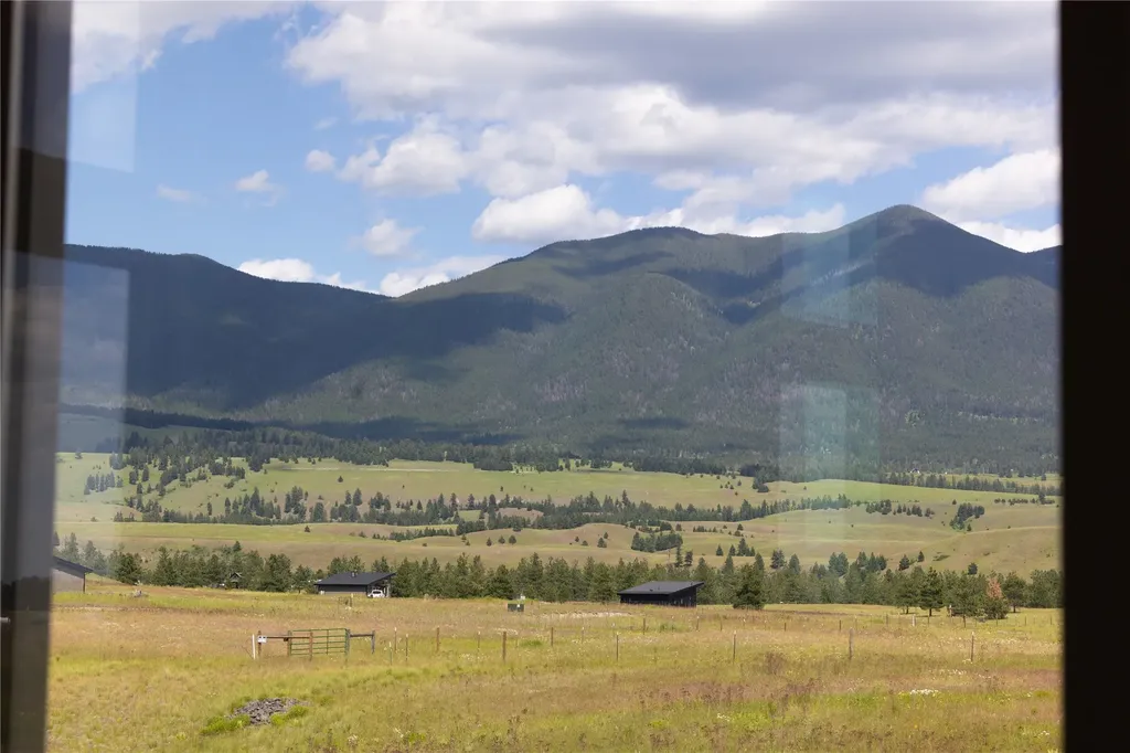 815 Velvet Grove Eureka MT 59917
