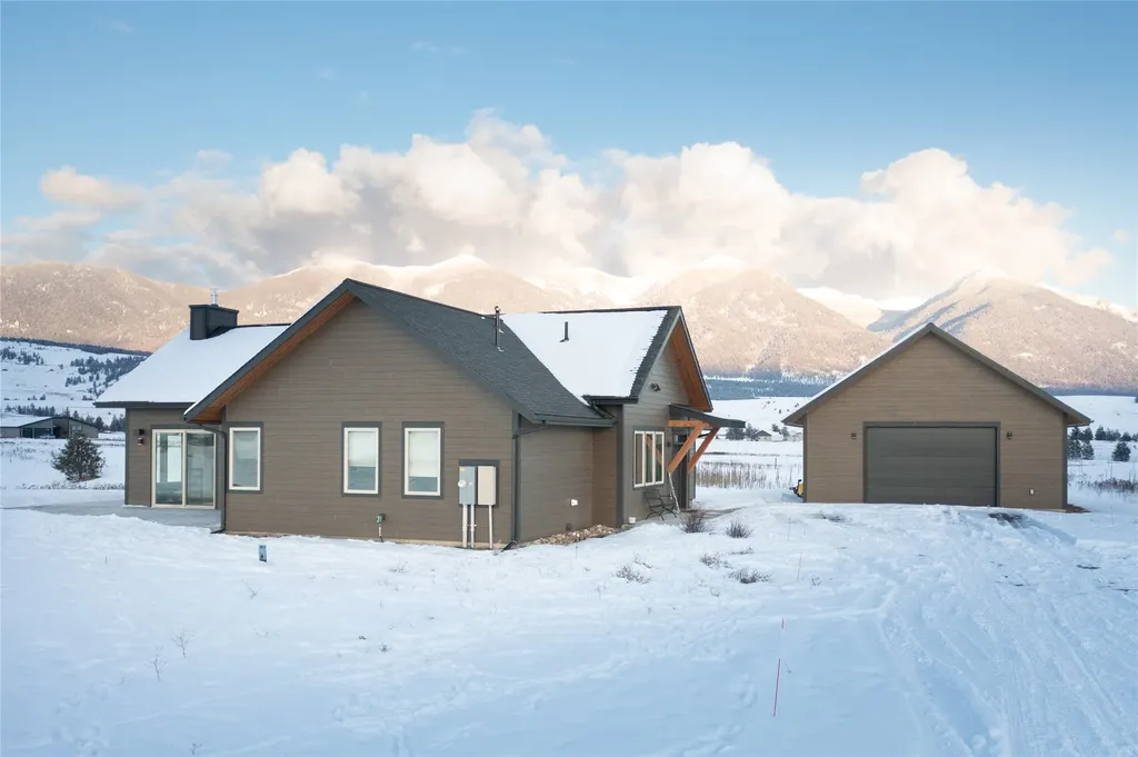 815 Velvet Grove Eureka MT 59917