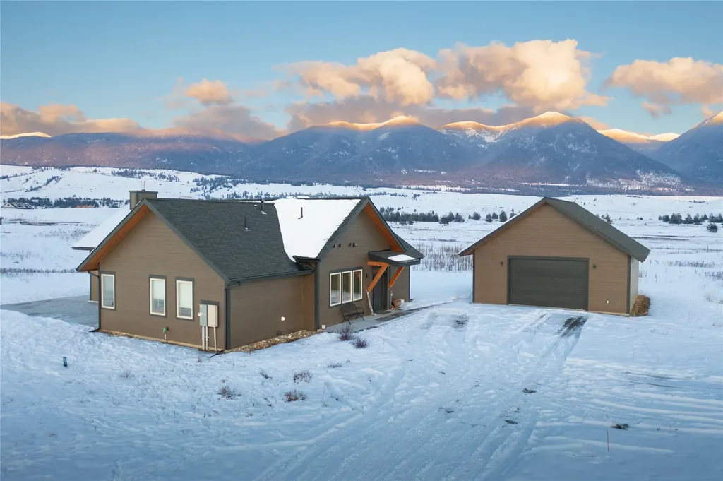 815 Velvet Grove Eureka MT 59917