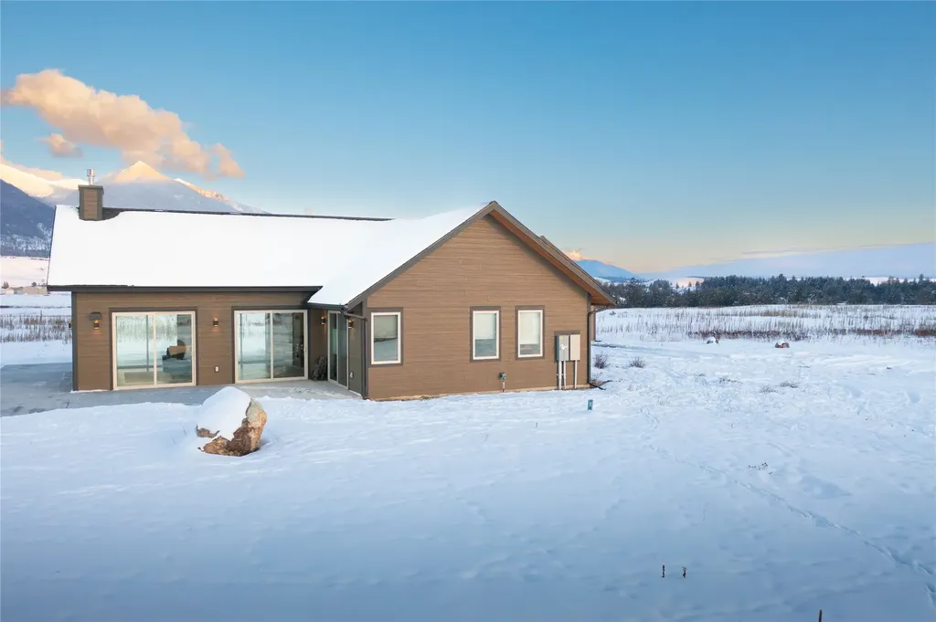 815 Velvet Grove Eureka MT 59917