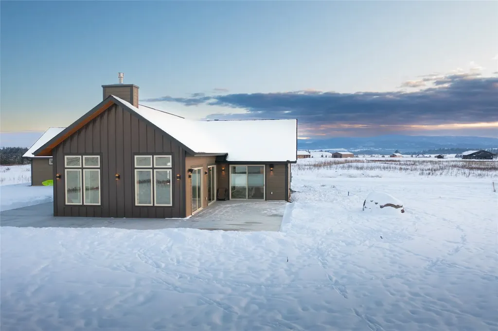 815 Velvet Grove Eureka MT 59917