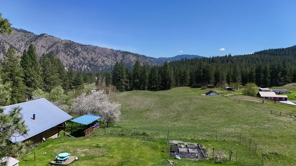 510 Johnson Lane Superior MT 59872
