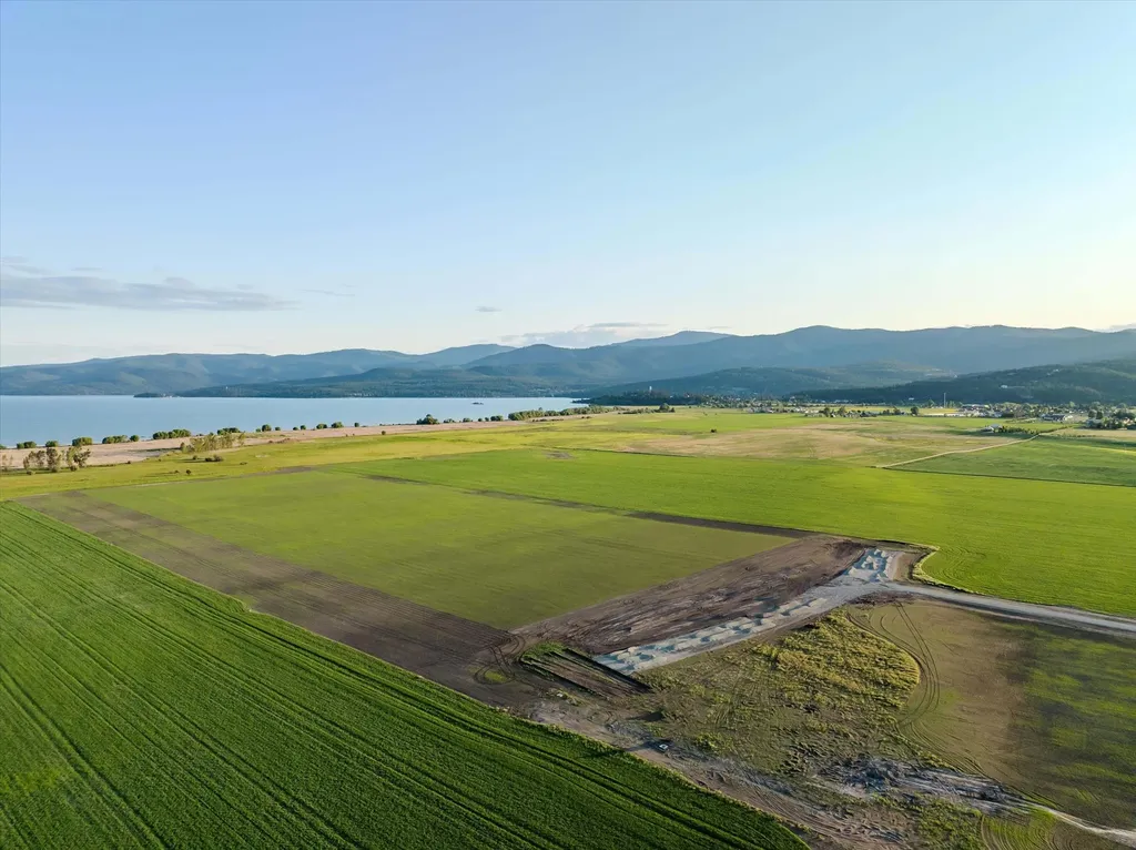 936 Mount Highway 82 Somers MT 59932